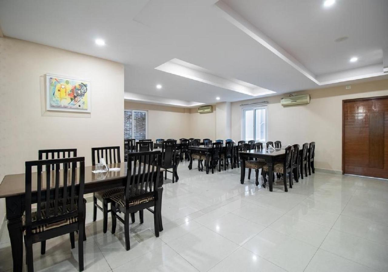 Capital O 46966 Apollo 27 Hotel Бангалор Екстериор снимка